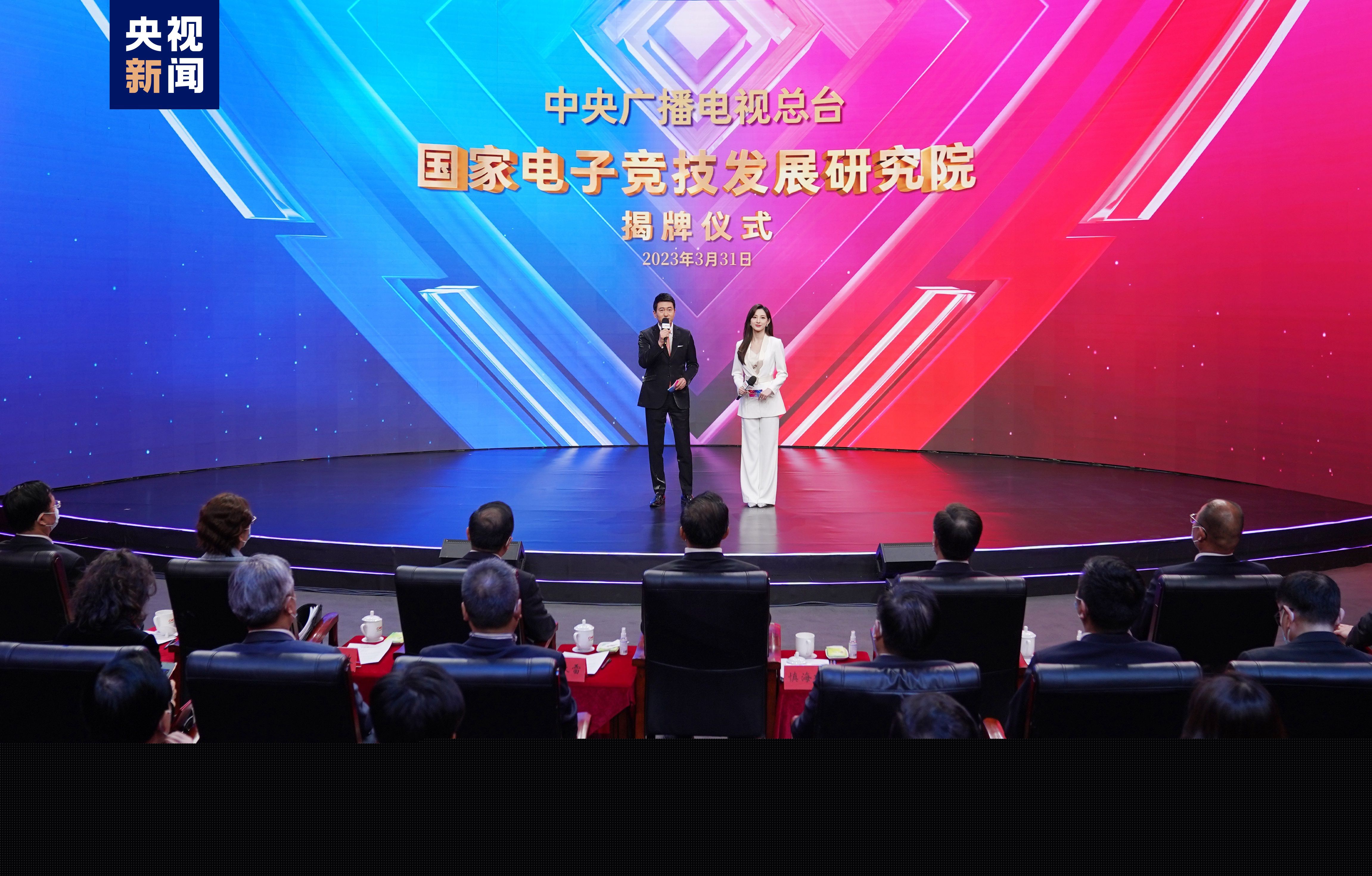 九游会j9网站首页：3d养成女孩游戏攻略大全